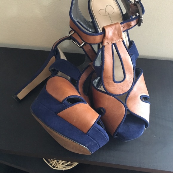 Sandals - Picture 4 of 4